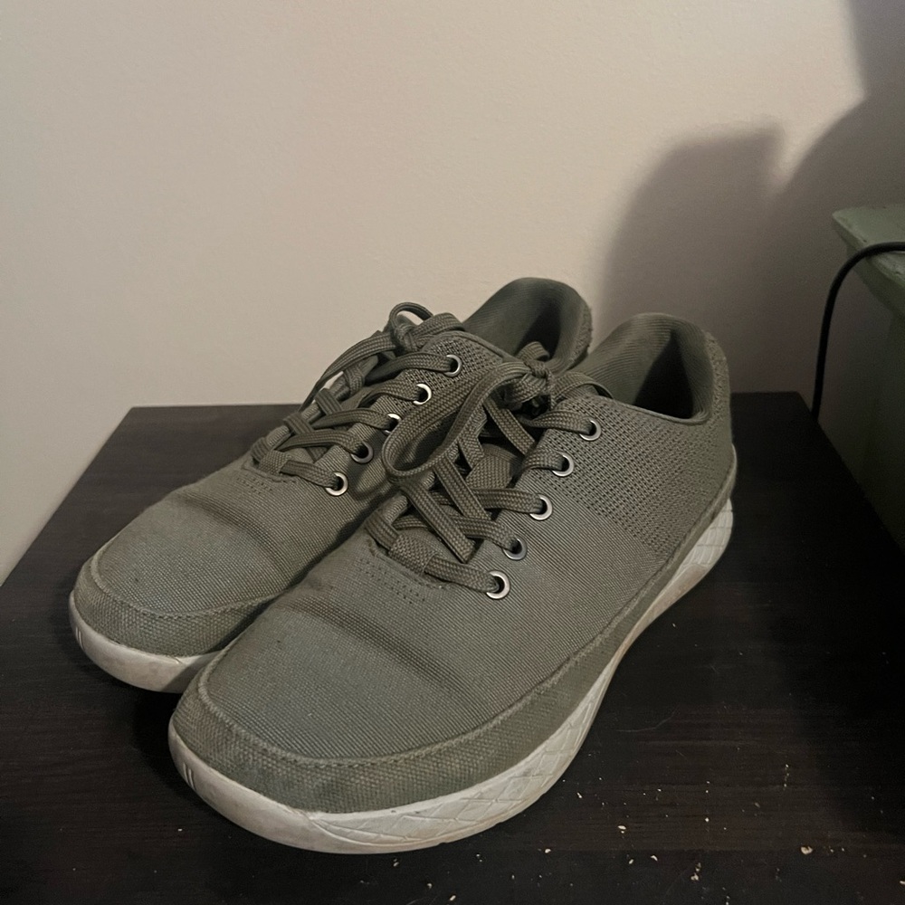 Womens Nobull canvas shoe Size 9.5